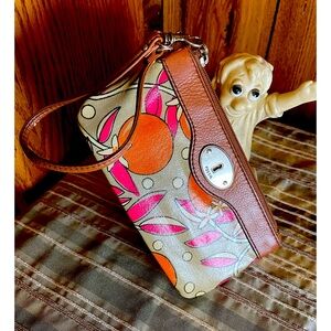 Fossil’s Key-Per PVC Coated Canvas Wristlet EUC